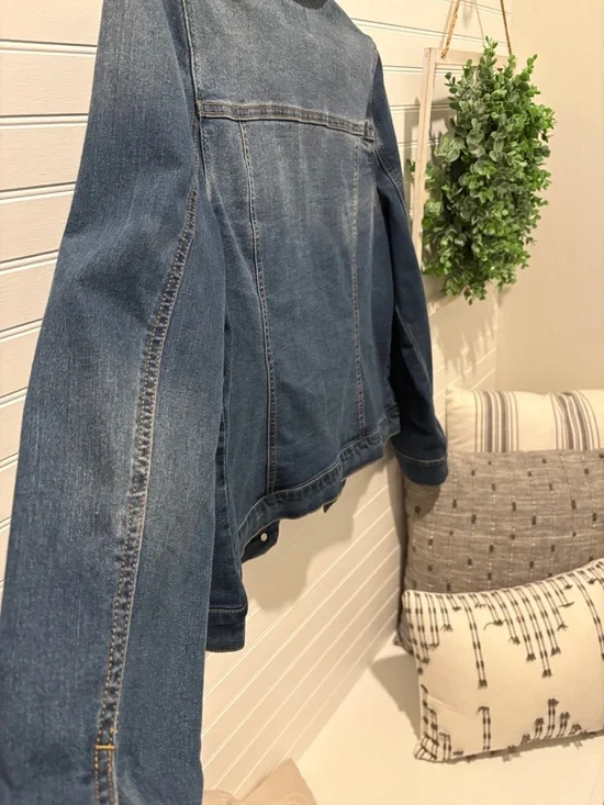 crown & ivy Classic Blue Denim Jacket with Button Front - Picture 6 of 7